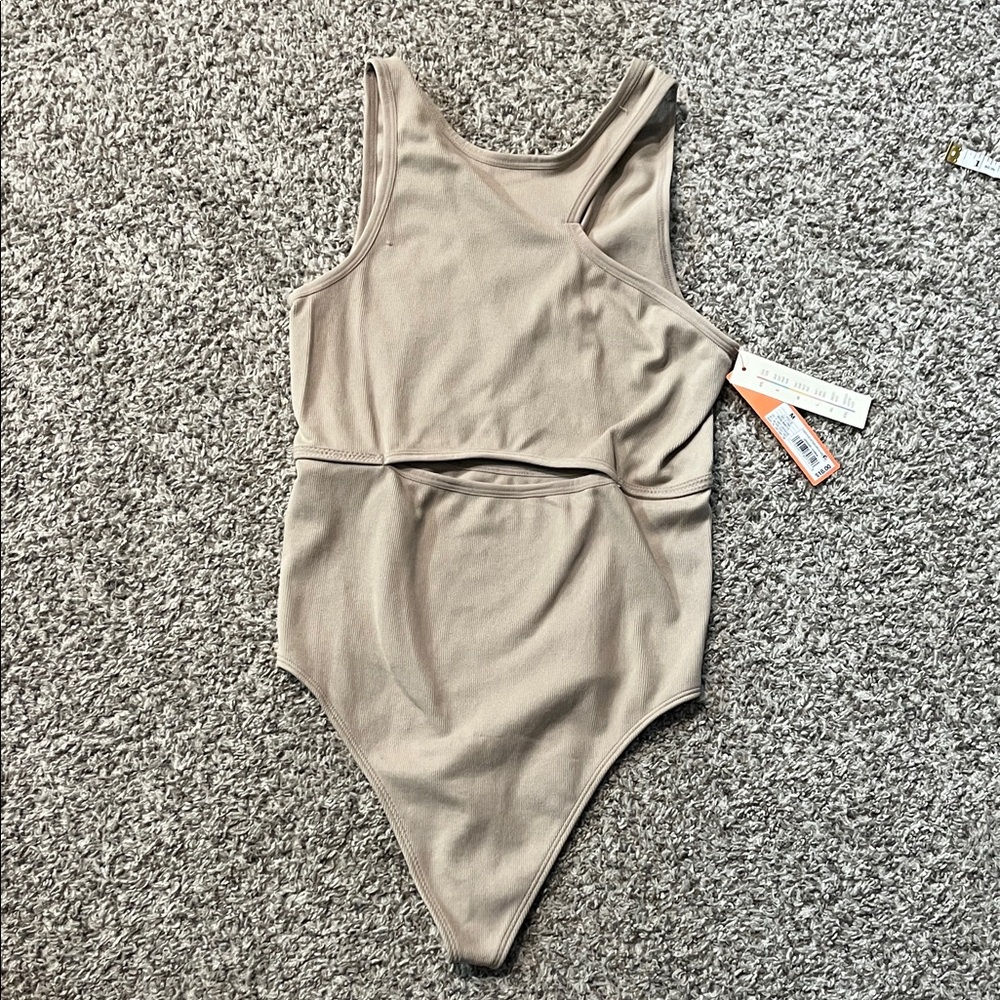 Colsie Beige Sleeveless Bodysuit